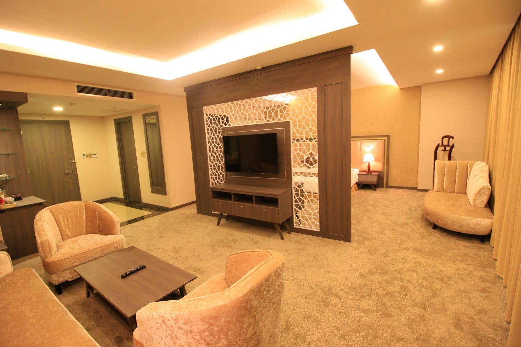 Muong Thanh Luxury Can Tho Hotel Экстерьер фото