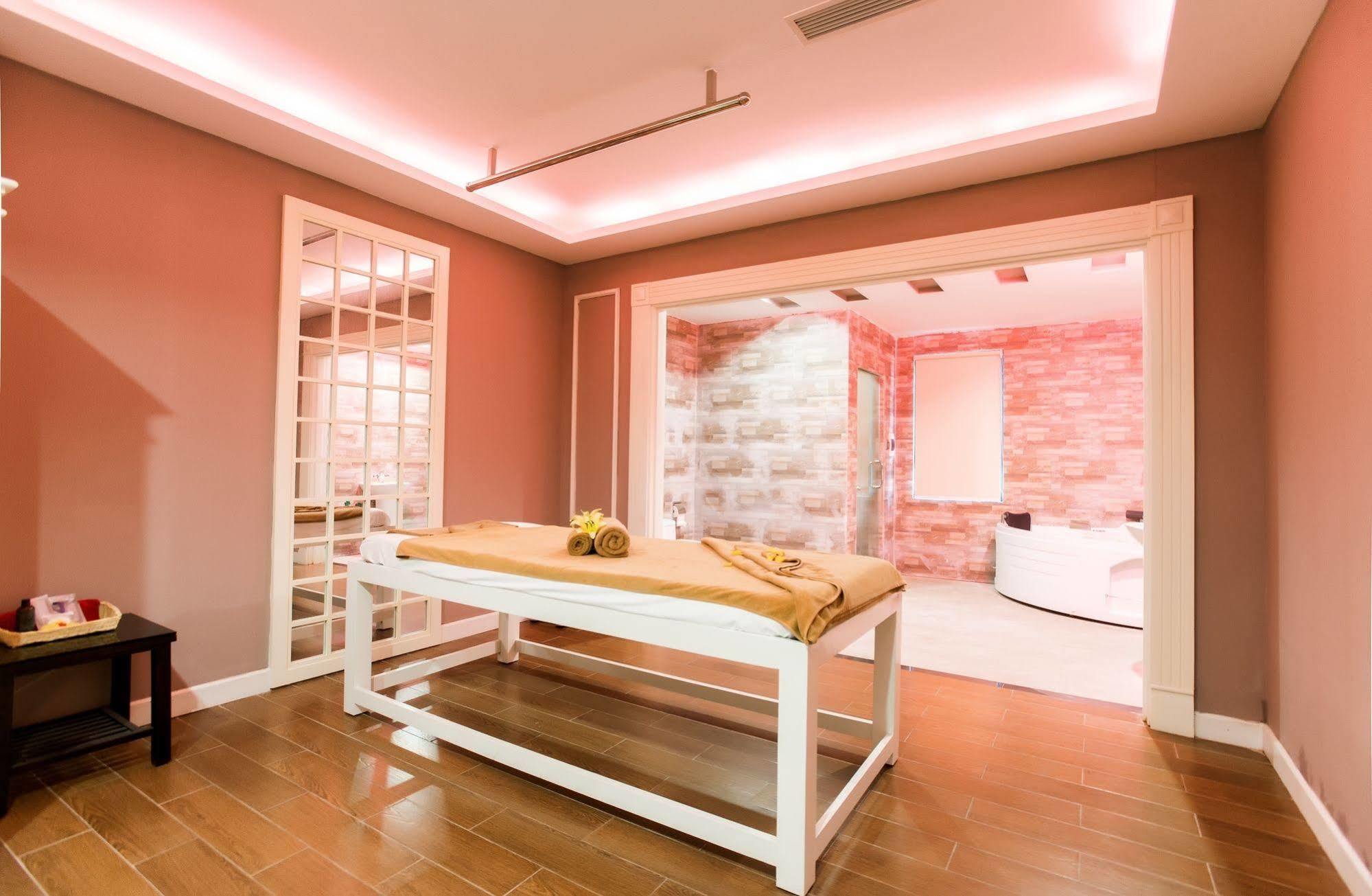 Muong Thanh Luxury Can Tho Hotel Экстерьер фото
